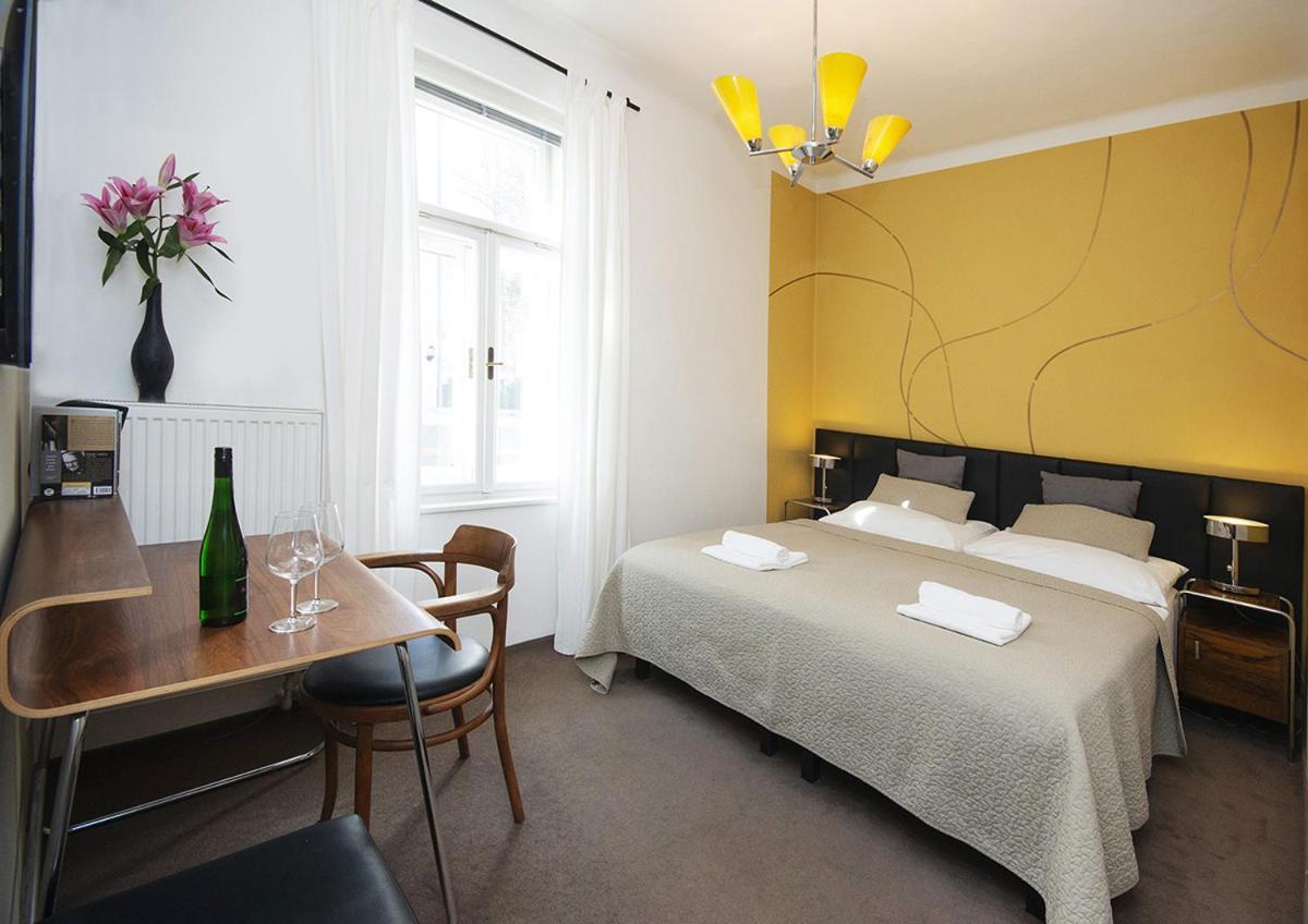 Bed&Breakfast & Apartment Klafe Brno Exterior foto